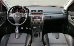 07_mazda_mazdaspeed3_accessory_int_500.jpg