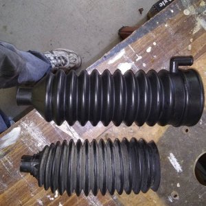 eBay Order Steering Rack Boots Received Compared to Original- Boot Diameter and Length Too Big .jpg