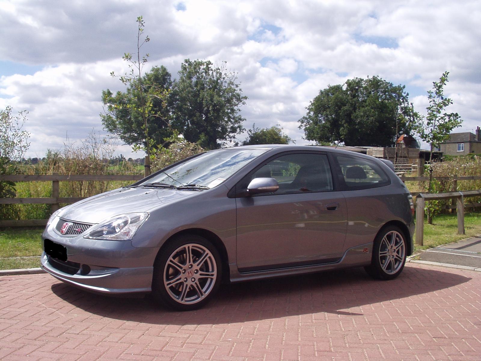 2004_honda_civic_si_hatchback-pic-43632.jpeg