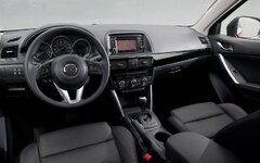 2013-Mazda-CX-5-cockpit.jpg