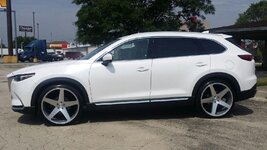 my cx9 on 24 inch.jpg