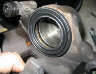 20 The Wrong Way - Dust Seal Without The Piston.jpg