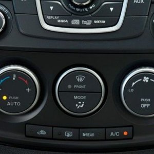 2012_mazda5_ac_controls.jpeg