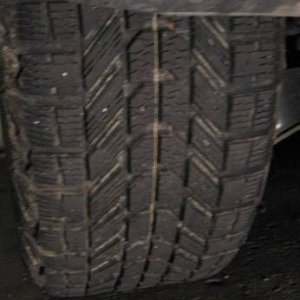 Snow tire (2011-11-13).JPG