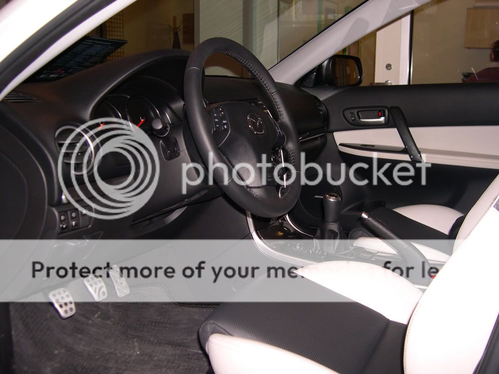 2006_Mazdaspeed_6_interior.jpg