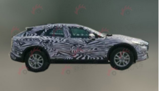 new-mazda-crossover-spied--image-via-auto-sina_100529057_m.jpg