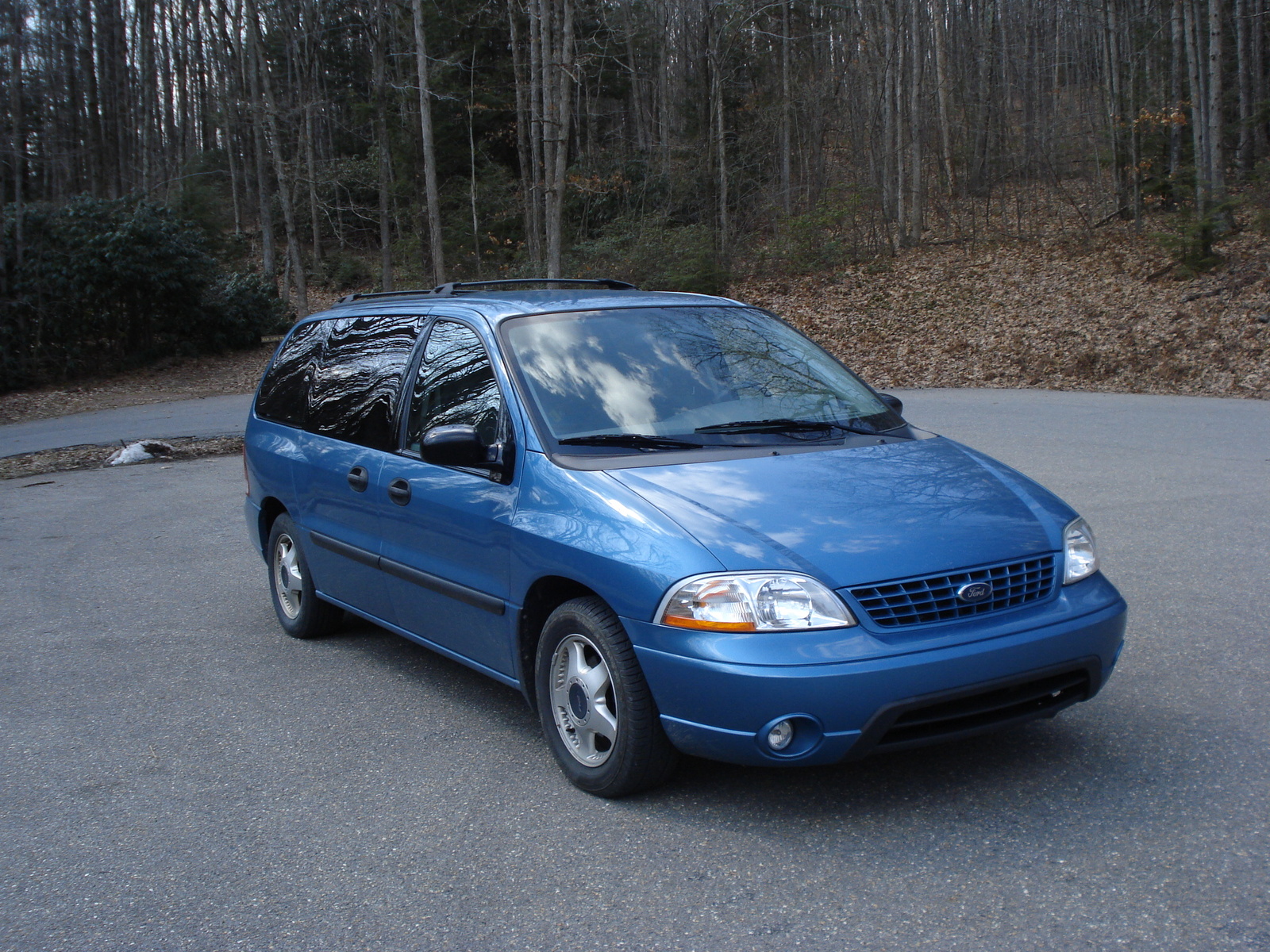 2003_ford_windstar_lx-pic-21704.jpeg