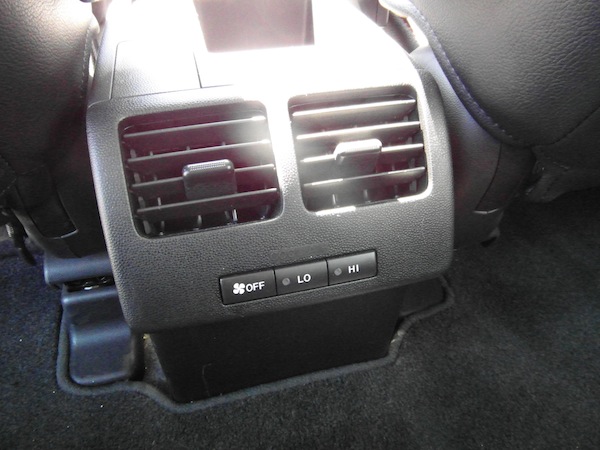 Mazda5VanRearClimateControls.jpg